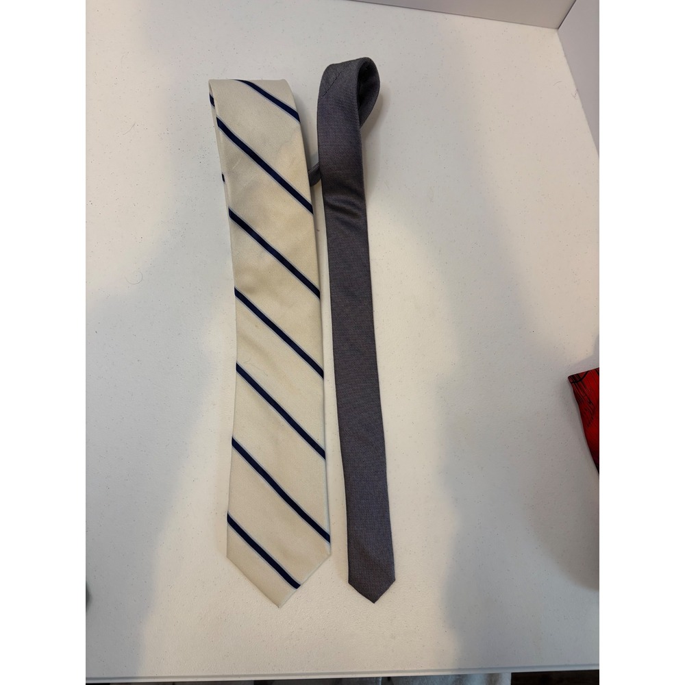 Tommy Hilfiger Mens Necktie Bundle Cream Navy Stripe & Solid Grey Silk Blend Tie